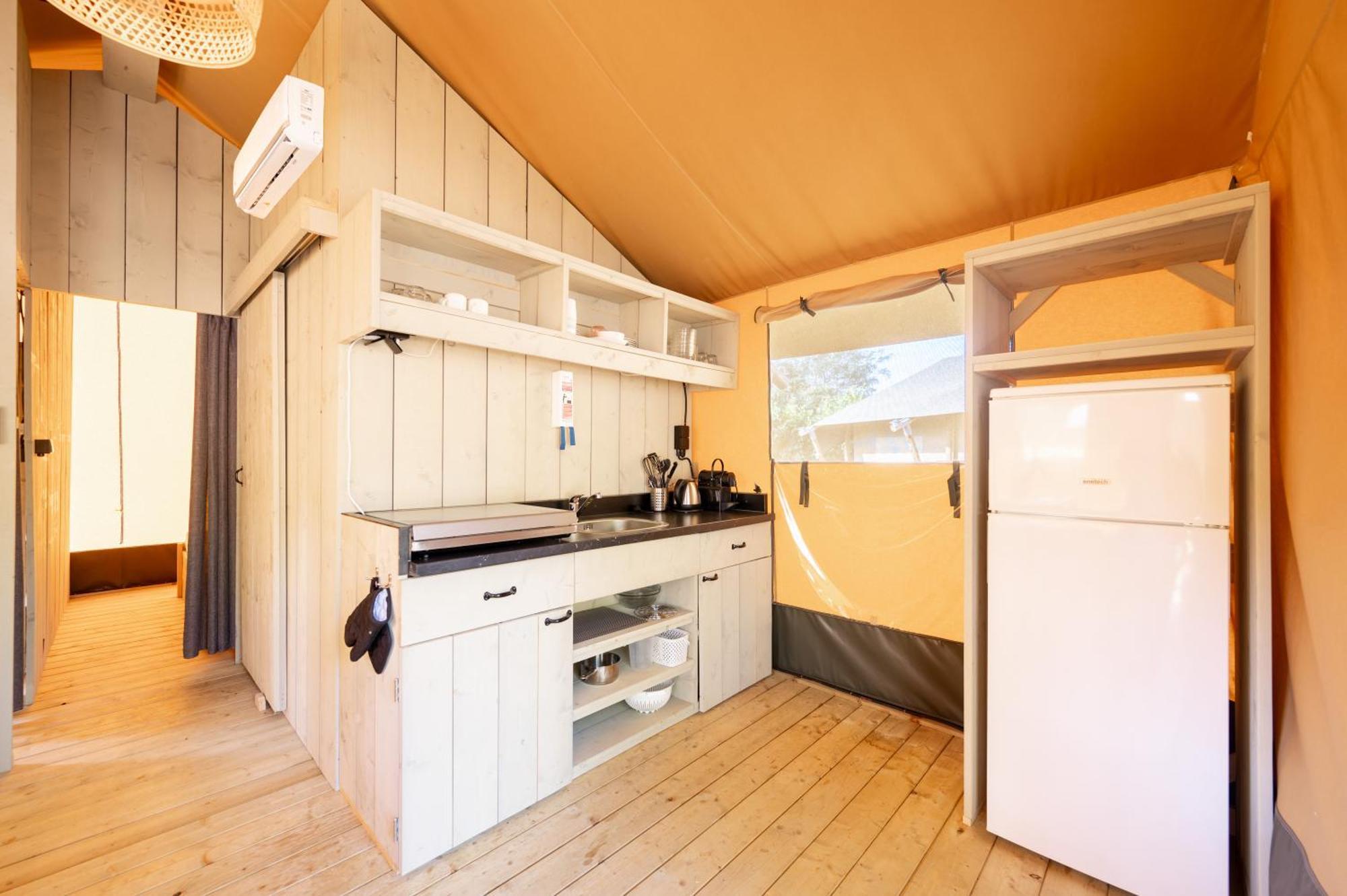 Glamping Twente Hotel Denekamp Exterior photo