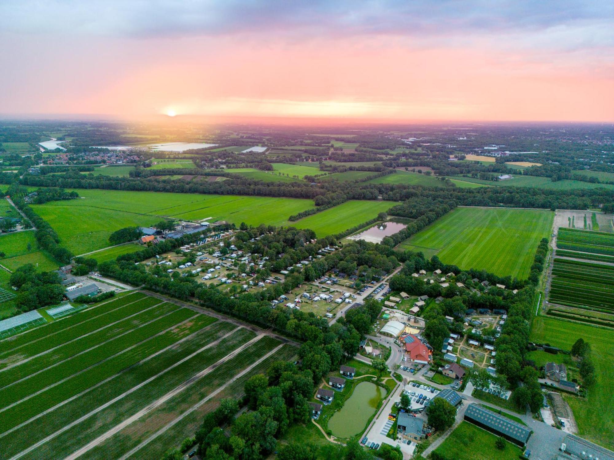 Glamping Twente Hotel Denekamp Exterior photo